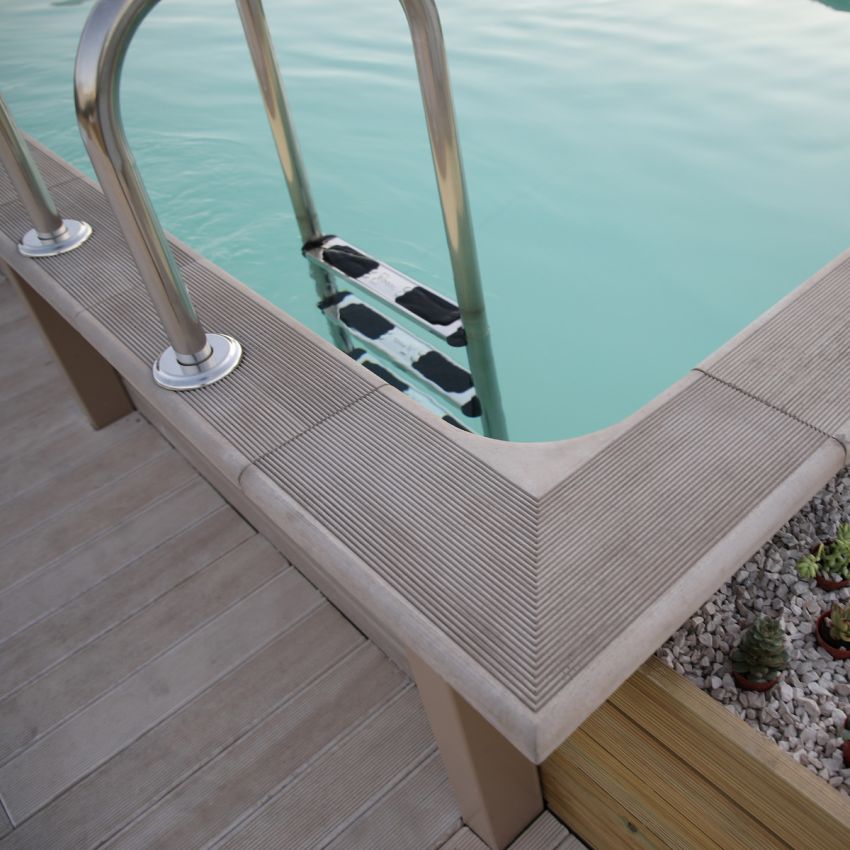 Kit Piscine Béton Aspect Bois Rectangulaire 750x324x130cm