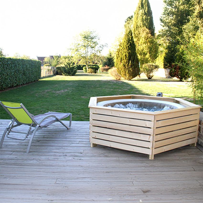 Habillage bois hexagonal pour spas et piscines gonflables / largeur extérieure 2,35 m x largeur intérieure bord à bord 1,84 m x hauteur 0,71 m